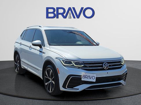 Used 2022 Volkswagen Tiguan SEL R-Line AWD/4WD image 6