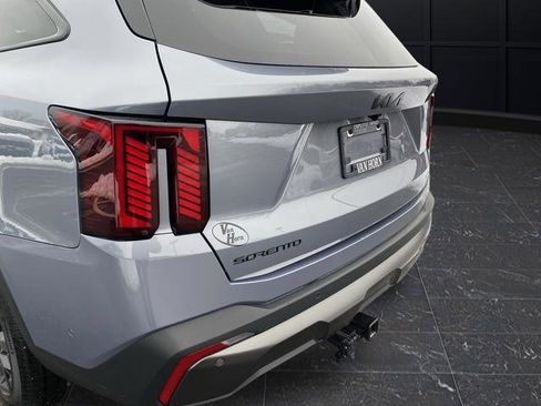 Used 2025 Kia Sorento SX Prestige image 45