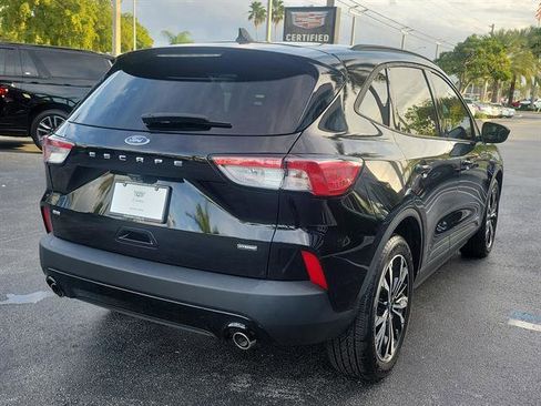 Used 2021 Ford Escape SE w/ SE Sport Appearance Package image 21