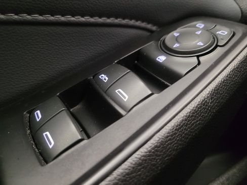 Used 2019 Chevrolet Traverse LT FWD image 27