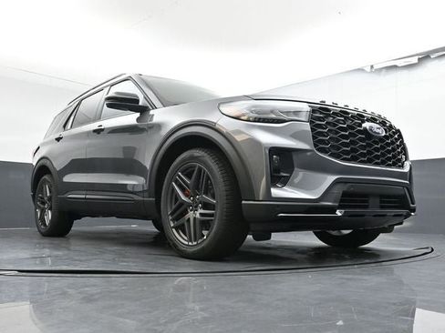 New 2026 Ford Explorer ST image 28