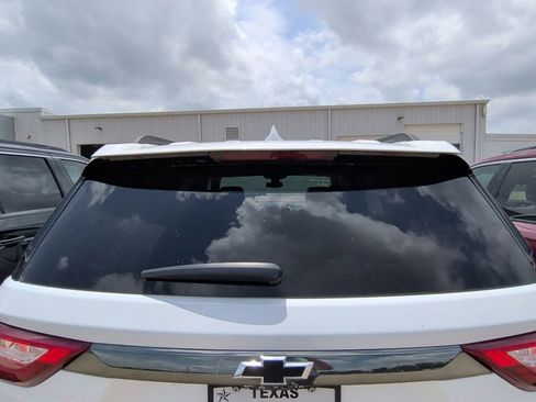 Used 2020 Chevrolet Traverse RS FWD image 10