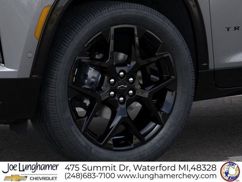 New 2026 Chevrolet Traverse RS w/ LPO, Floor Liner Package AWD/4WD image 9