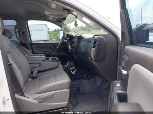 Used 2017 Chevrolet Silverado 3500 W/T AWD/4WD image 5