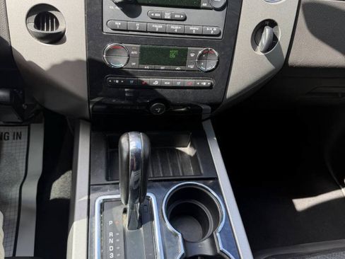 Used 2012 Ford Expedition Limited RWD image 15