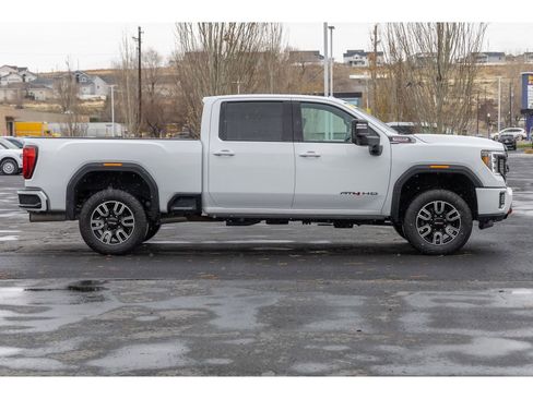 Used 2022 GMC Sierra 2500 AT4 w/ Gooseneck/5TH Wheel Package image 2