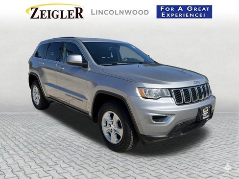Used 2017 Jeep Grand Cherokee Laredo AWD/4WD image 8