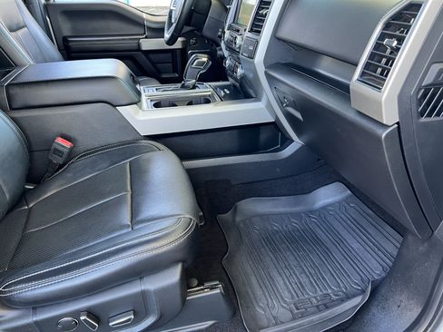 Used 2018 Ford F150 Lariat w/ Equipment Group 502A Luxury AWD/4WD image 22