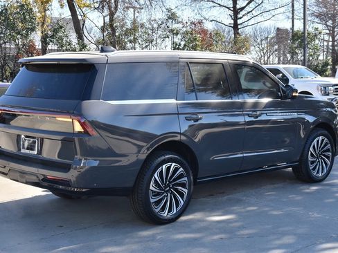New 2025 Lincoln Navigator Black Label image 6