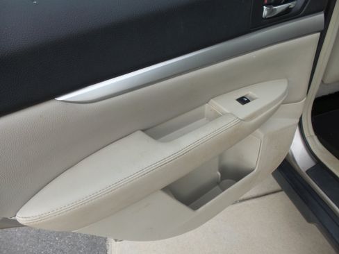 Used 2014 Subaru Outback 2.5i AWD/4WD image 75