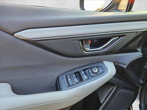Used 2022 Subaru Outback Premium image 9