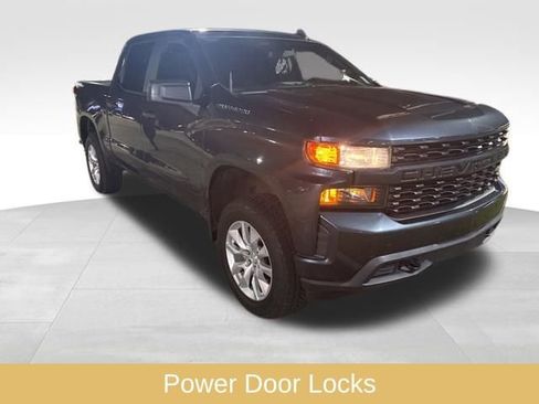 Used 2019 Chevrolet Silverado 1500 Custom w/ Trailering Package image 15