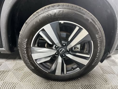 Used 2026 Nissan Rogue SL AWD/4WD image 10