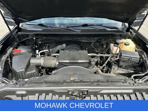 Used 2022 Chevrolet Silverado 2500 LT w/ Midnight Edition AWD/4WD image 30