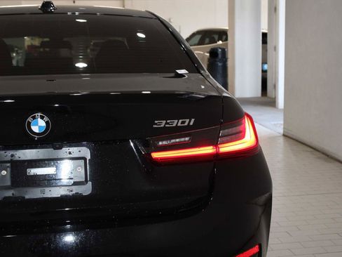 Certified 2023 BMW 330i 330i w/ Convenience Package image 7