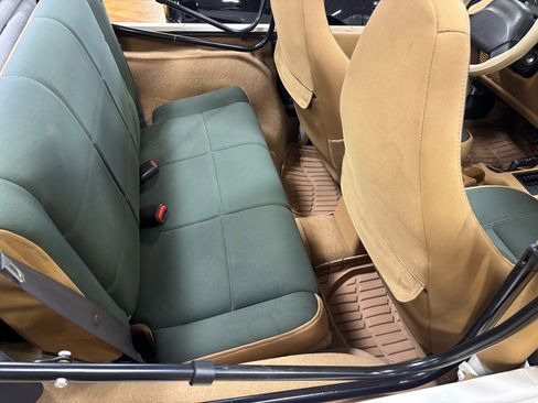 Used 1998 Jeep Wrangler Sahara image 28