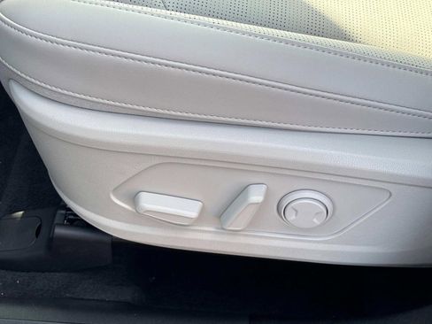 New 2025 Kia Sorento S w/ Panoramic Sunroof Package image 22