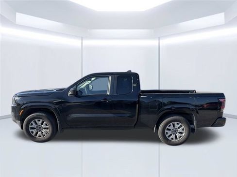 Used 2023 Nissan Frontier SV w/ Tow Package RWD image 10