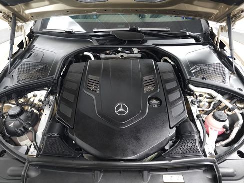 Used 2024 Mercedes-Benz Maybach S 580 4MATIC image 39