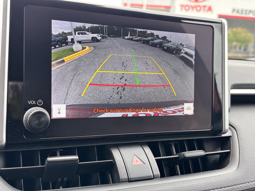 Certified 2025 Toyota RAV4 XLE AWD/4WD image 32