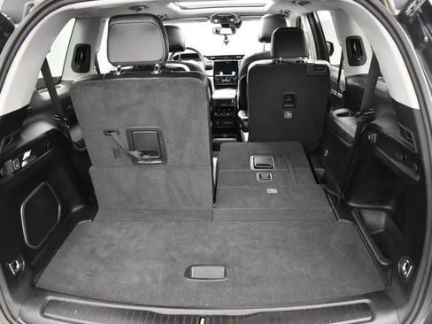 Used 2022 Jeep Grand Cherokee L Limited image 19