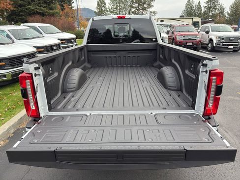 New 2026 Ford F350 Lariat w/ Black Appearance Package image 32