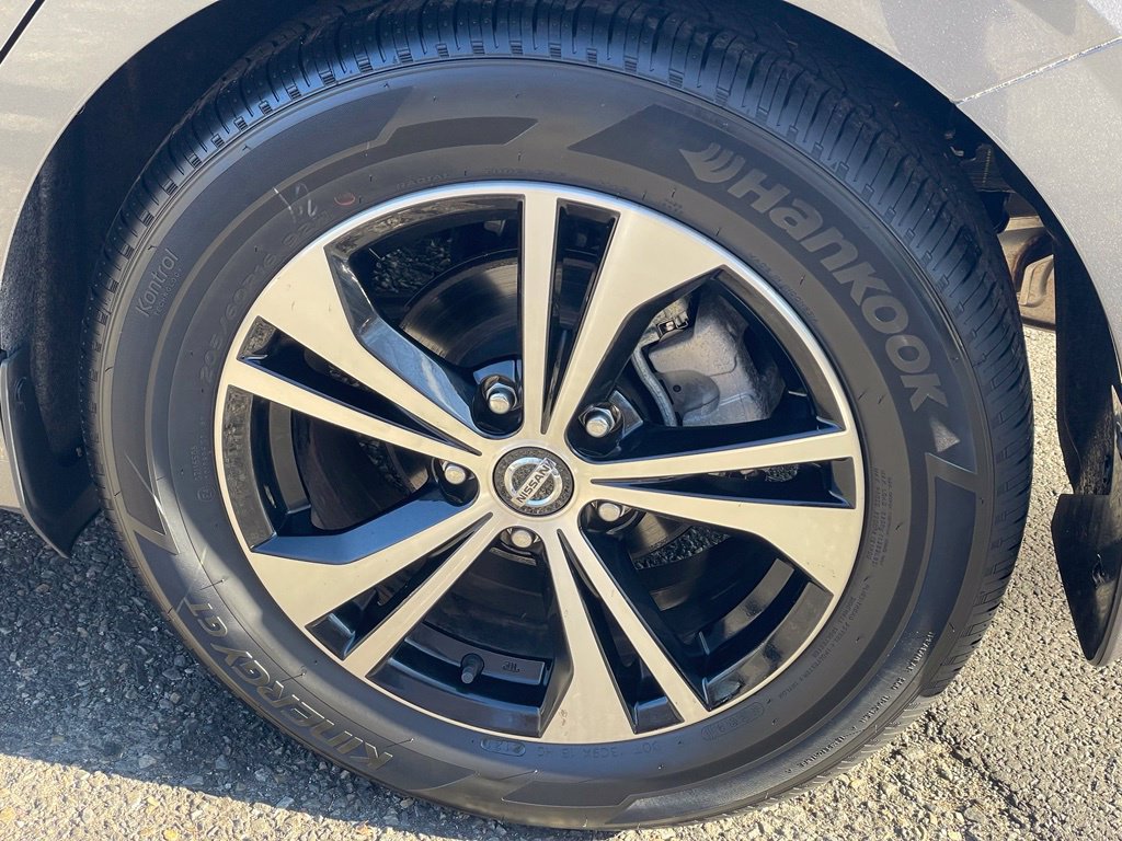 Certified 2022 Nissan Sentra SV w/ All-Weather Package FWD image 34