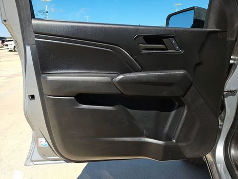 Used 2024 Chevrolet Colorado W/T image 11