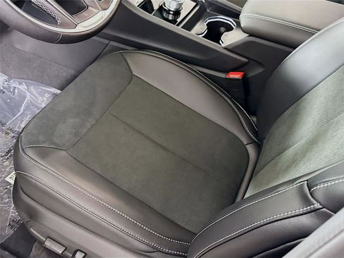 New 2025 Jeep Grand Cherokee L Altitude image 13