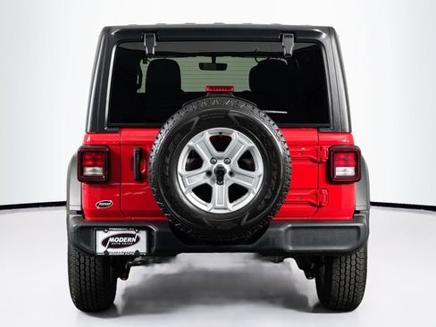 Used 2022 Jeep Wrangler Unlimited Sport AWD/4WD image 10