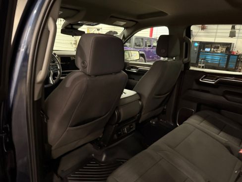 Used 2022 Chevrolet Silverado 1500 LT image 34