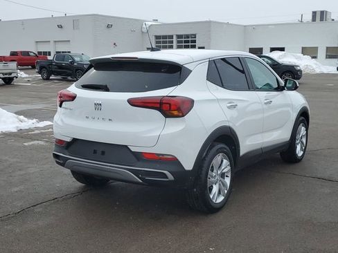 Used 2024 Buick Encore GX Preferred image 4