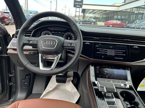 Used 2025 Audi Q7 2.0T Premium Plus w/ Premium Plus Package image 13