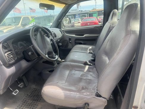 Used 2001 Dodge Ram 1500 Truck 2WD Regular Cab image 7