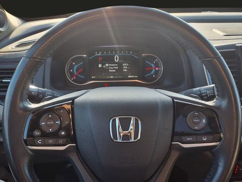 Used 2020 Honda Pilot Touring image 17