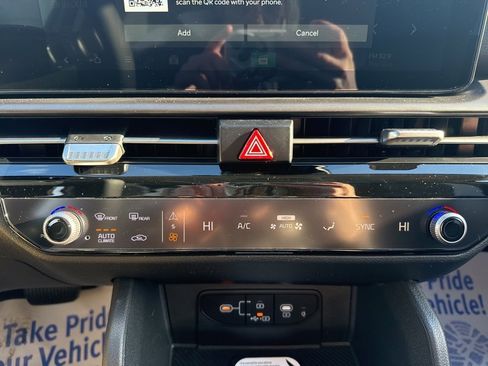 New 2026 Kia Sportage EX image 38