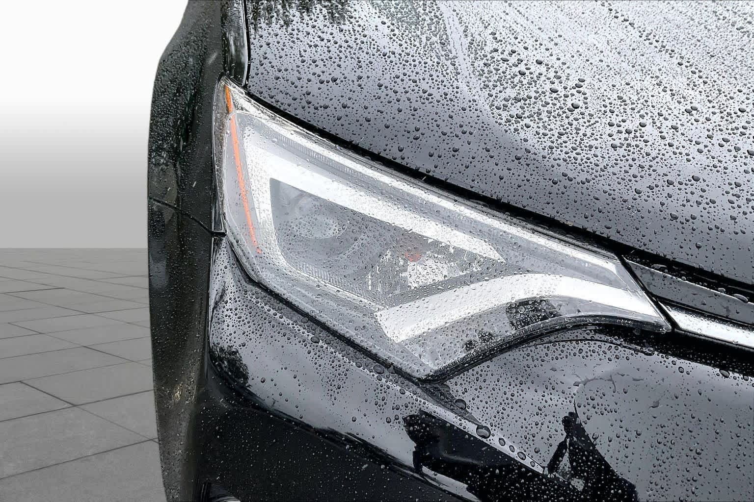 Used 2016 Toyota RAV4 Limited FWD image 28