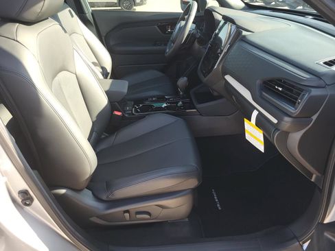 Used 2026 Subaru Forester Limited AWD/4WD image 8