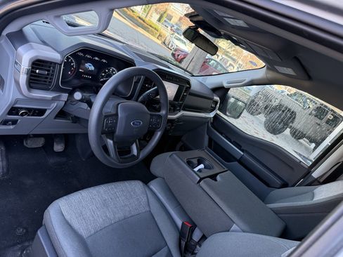 Used 2023 Ford F150 XLT w/ XTR Package image 7