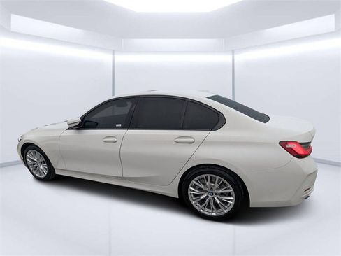 Used 2023 BMW 330i Sedan image 6
