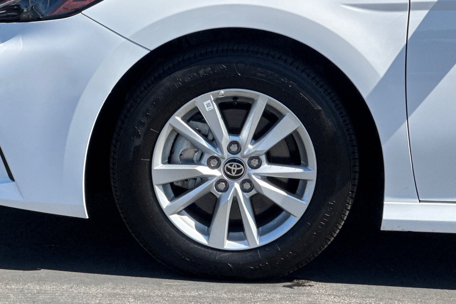 Used 2026 Toyota Camry LE FWD image 34