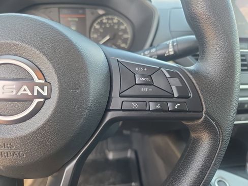 Certified 2025 Nissan Altima 2.5 S FWD image 17
