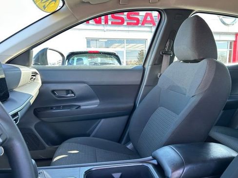 Used 2025 Nissan Kicks S image 26