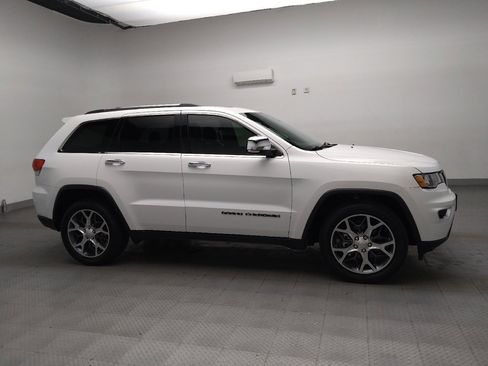 Used 2019 Jeep Grand Cherokee Limited image 11