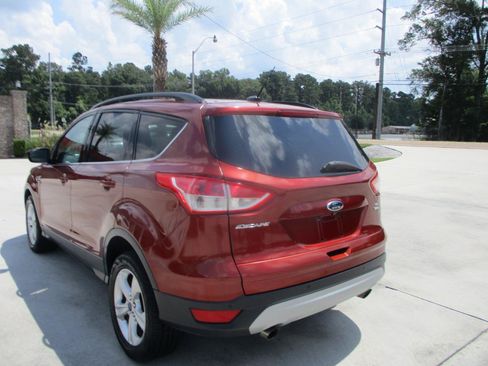Used 2015 Ford Escape SE w/ Equipment Group 201A AWD/4WD image 8