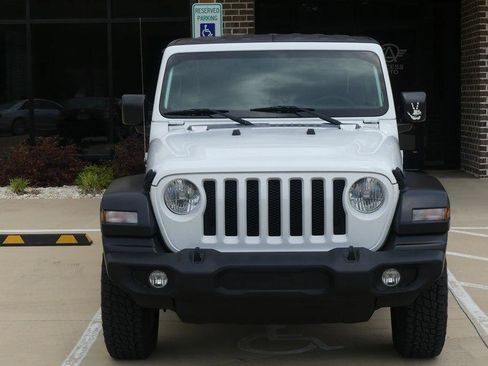 Used 2018 Jeep Wrangler Unlimited Sport S AWD/4WD image 8