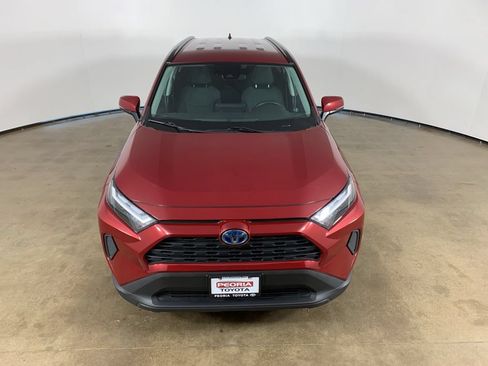 Used 2022 Toyota RAV4 XLE w/ XLE Grade Weather Package AWD/4WD image 4