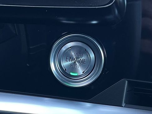 Used 2025 Chevrolet Corvette Z06 image 33