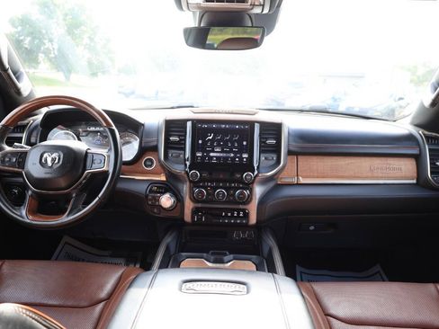 Used 2022 RAM 1500 Limited w/ Body Color Bumper Group AWD/4WD image 14