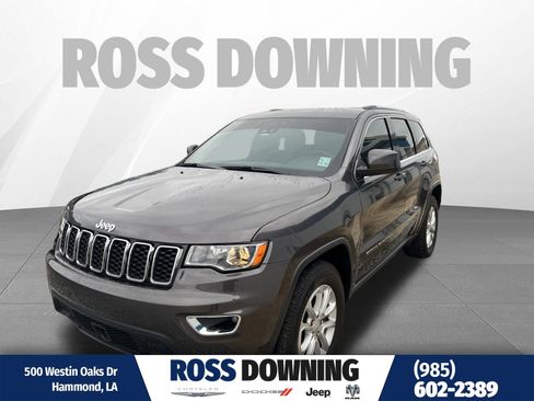 Used 2021 Jeep Grand Cherokee Laredo image 1